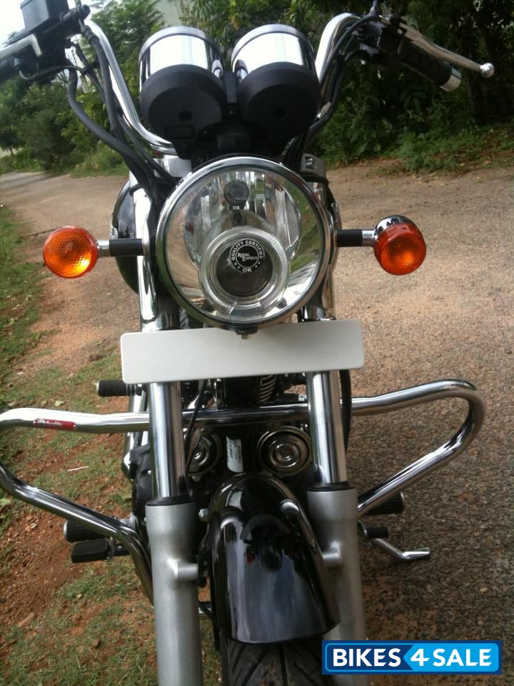 Flikr Black Royal Enfield Thunderbird TwinSpark 350 Flikr Black Royal Enfield Thunderbird TwinSpark 350