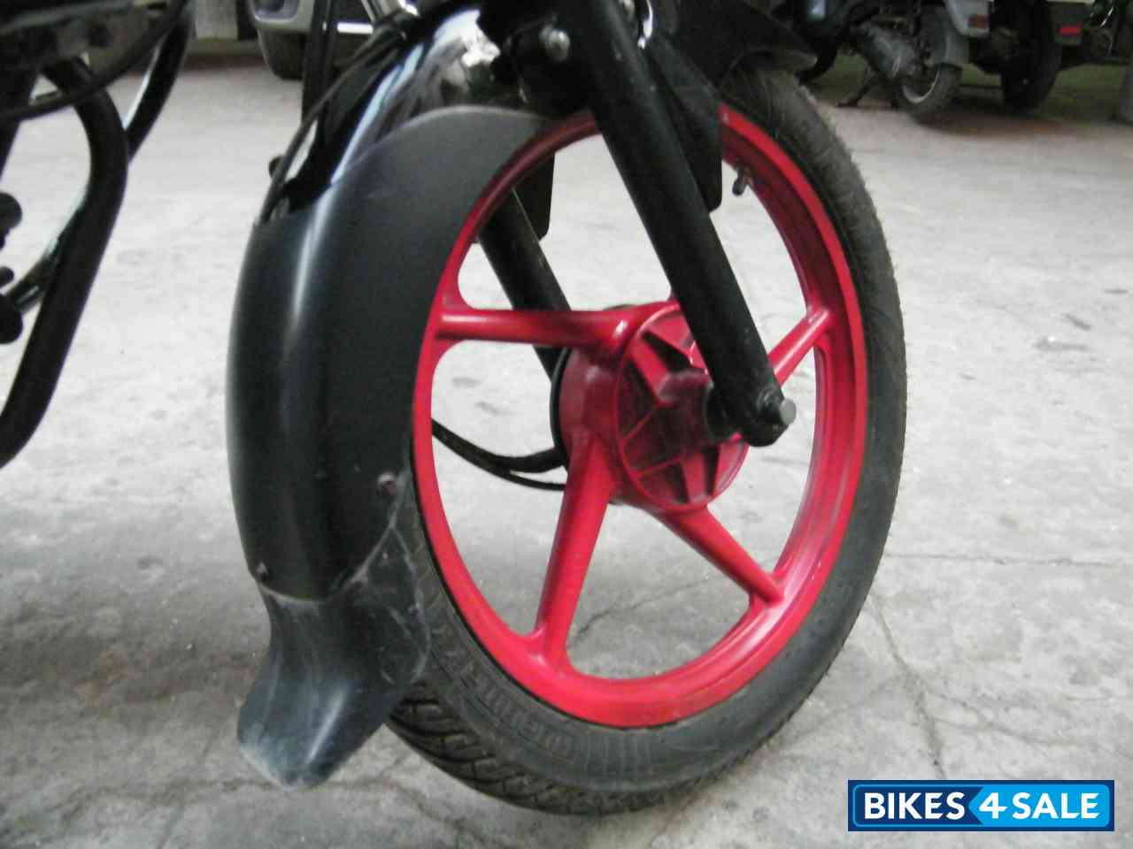 Black & Red Bajaj Discover 100 DTS-Si Black & Red Bajaj Discover 100 DTS-Si