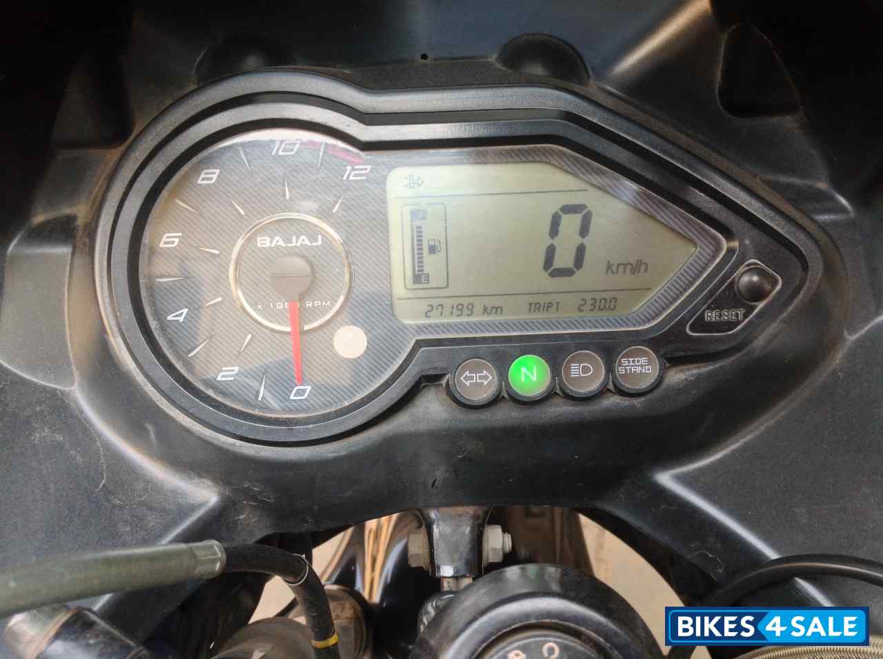 Black Bajaj Pulsar 220 DTSi