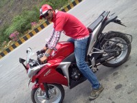 Red Honda CBR 250R