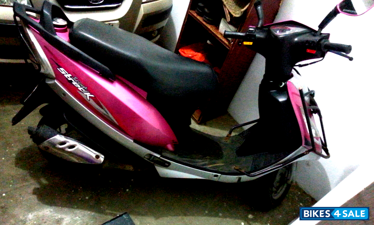 Pink TVS Scooty Streak