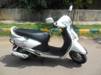 White Honda Activa hero honda pleasure 2012 excellent condition up to date document KA REG call me KHAN 9060996266, Tay