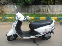 White Honda Activa hero honda pleasure 2012 excellent condition up to date document KA REG call me KHAN 9060996266, Tay