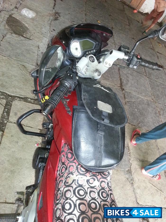 Red Bajaj Pulsar 180 DTSi