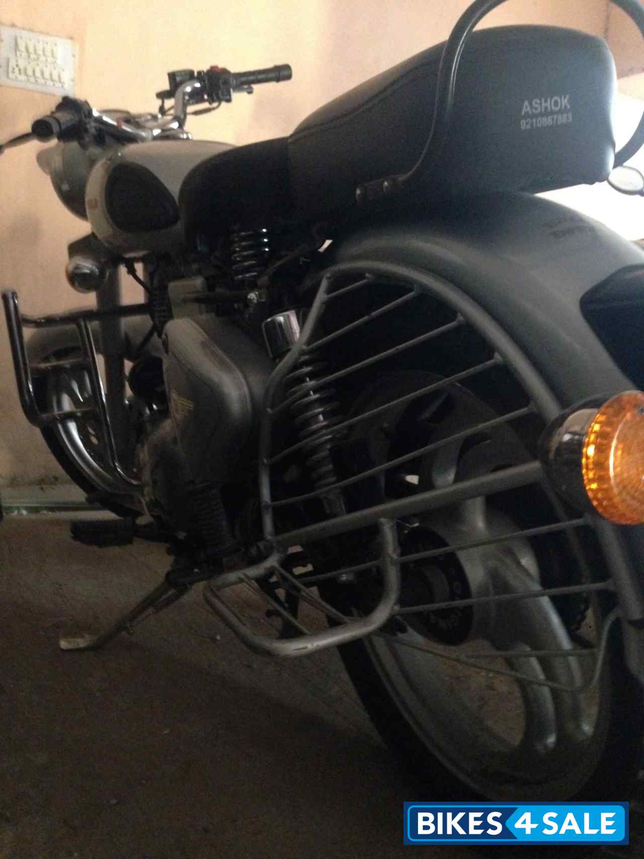 Silver Royal Enfield Classic 350