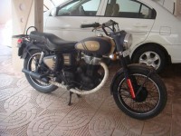 Custom Royal Enfield Bullet Standard 350