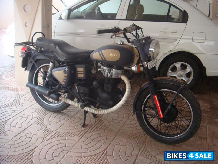 Custom Royal Enfield Bullet Standard 350