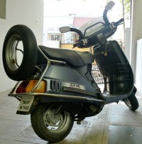 Blue/silver Grey Kinetic Kinetic Honda