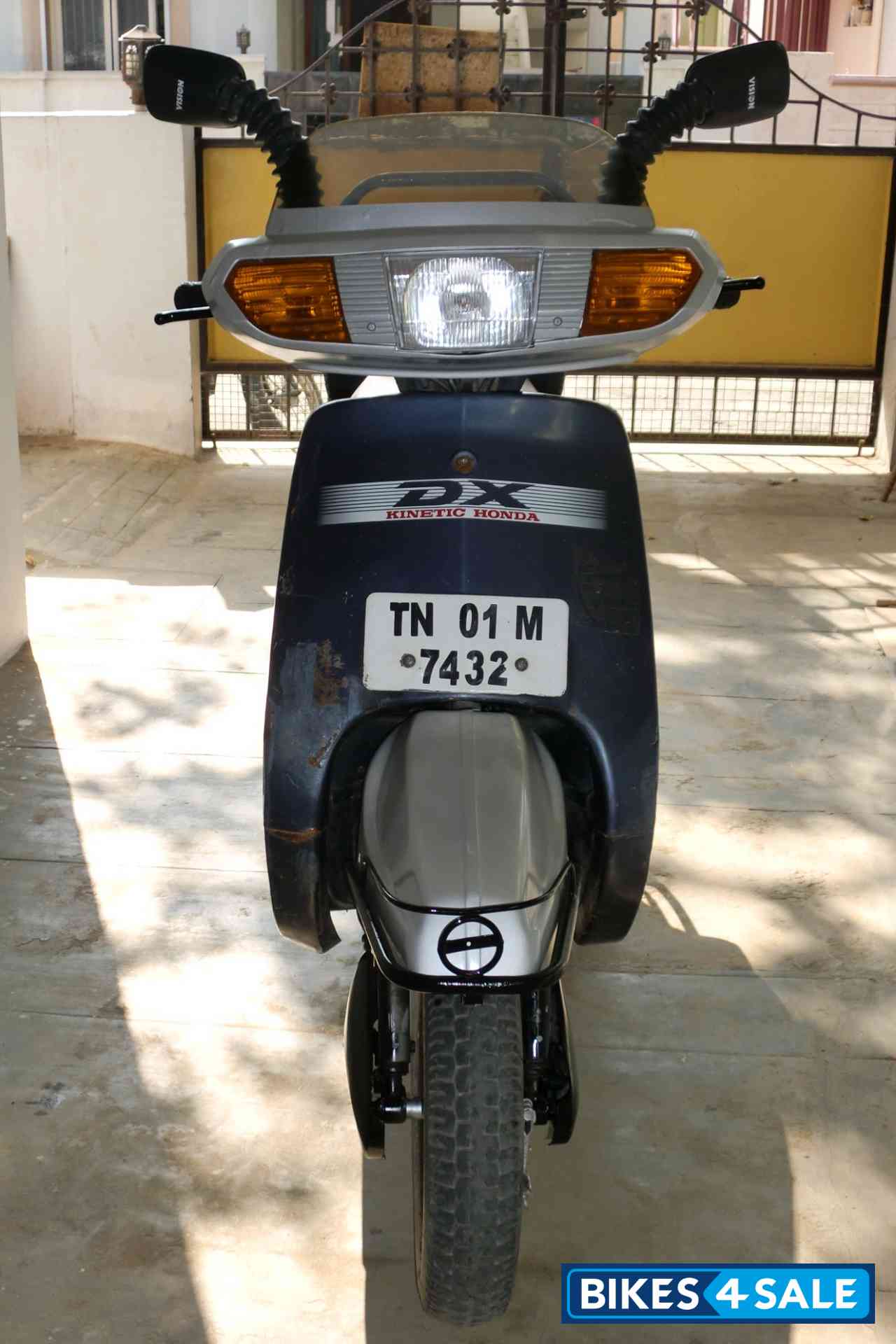 Blue/silver Grey Kinetic Kinetic Honda