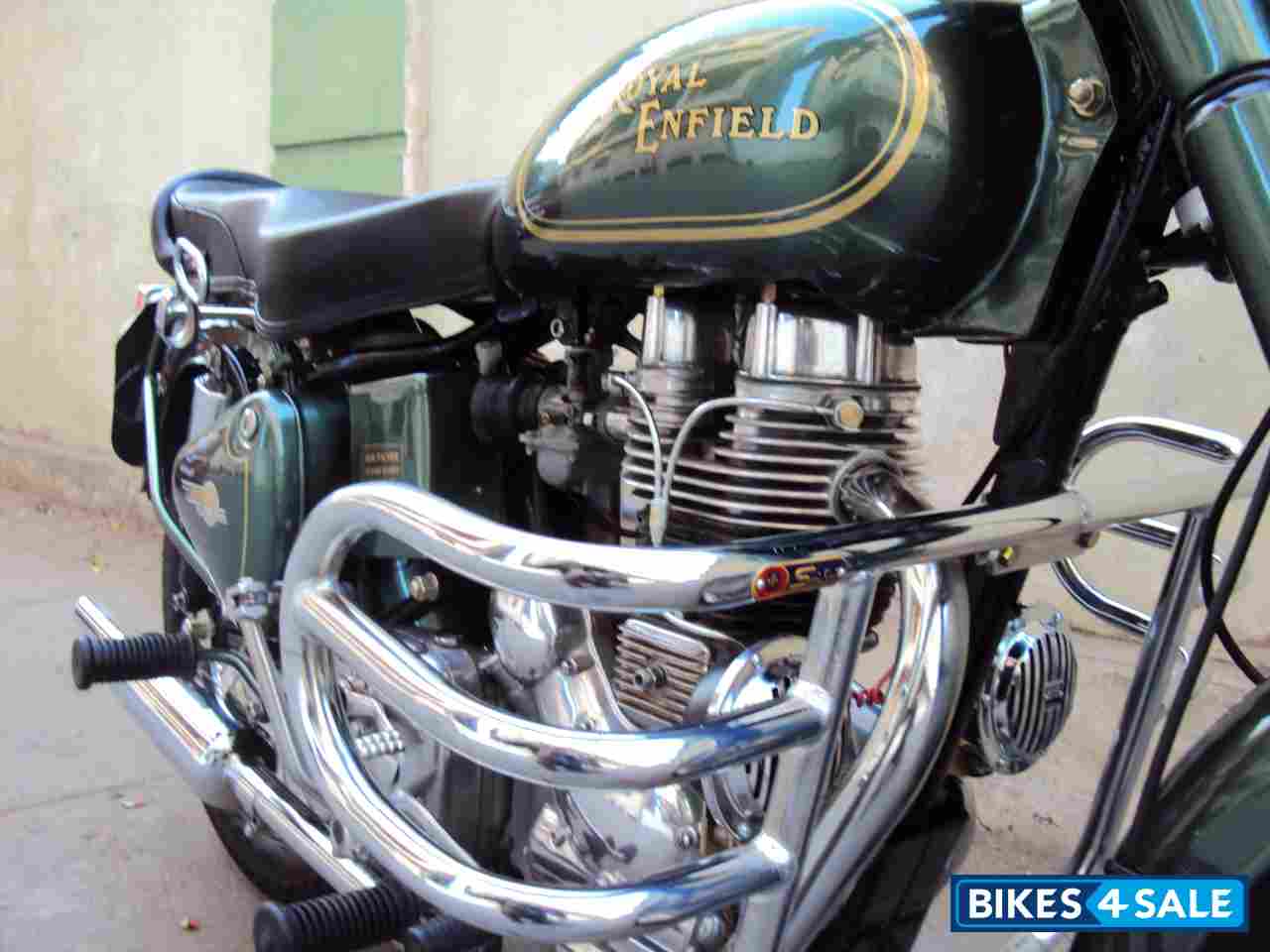 Metallic Green Royal Enfield Bullet Standard 350
