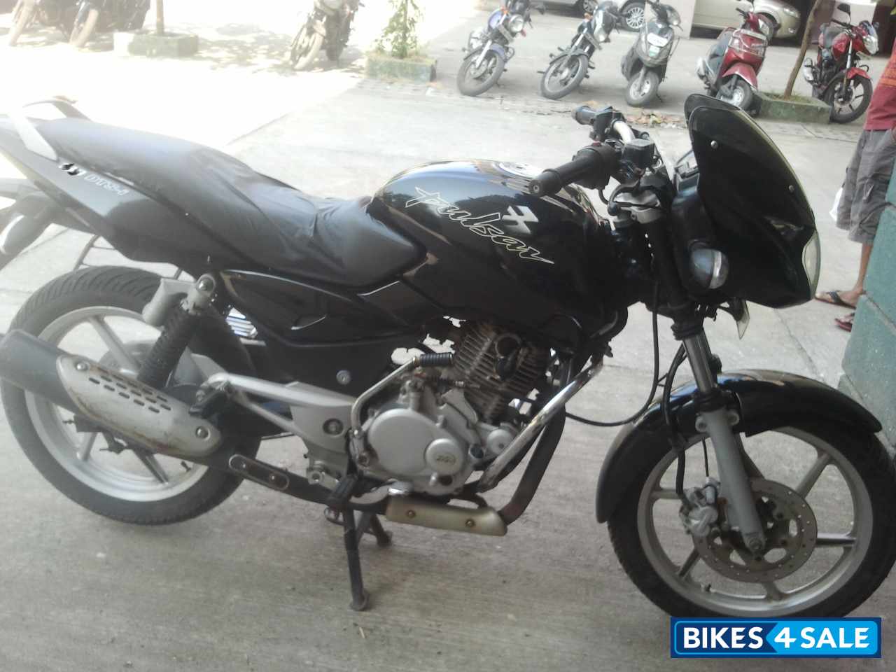 Black Bajaj Pulsar 150 DTSi