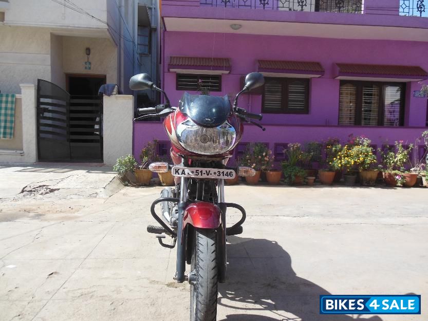 Red Bajaj Discover 100 DTS-Si