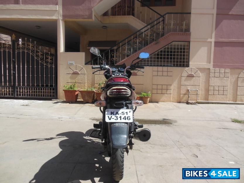 Red Bajaj Discover 100 DTS-Si