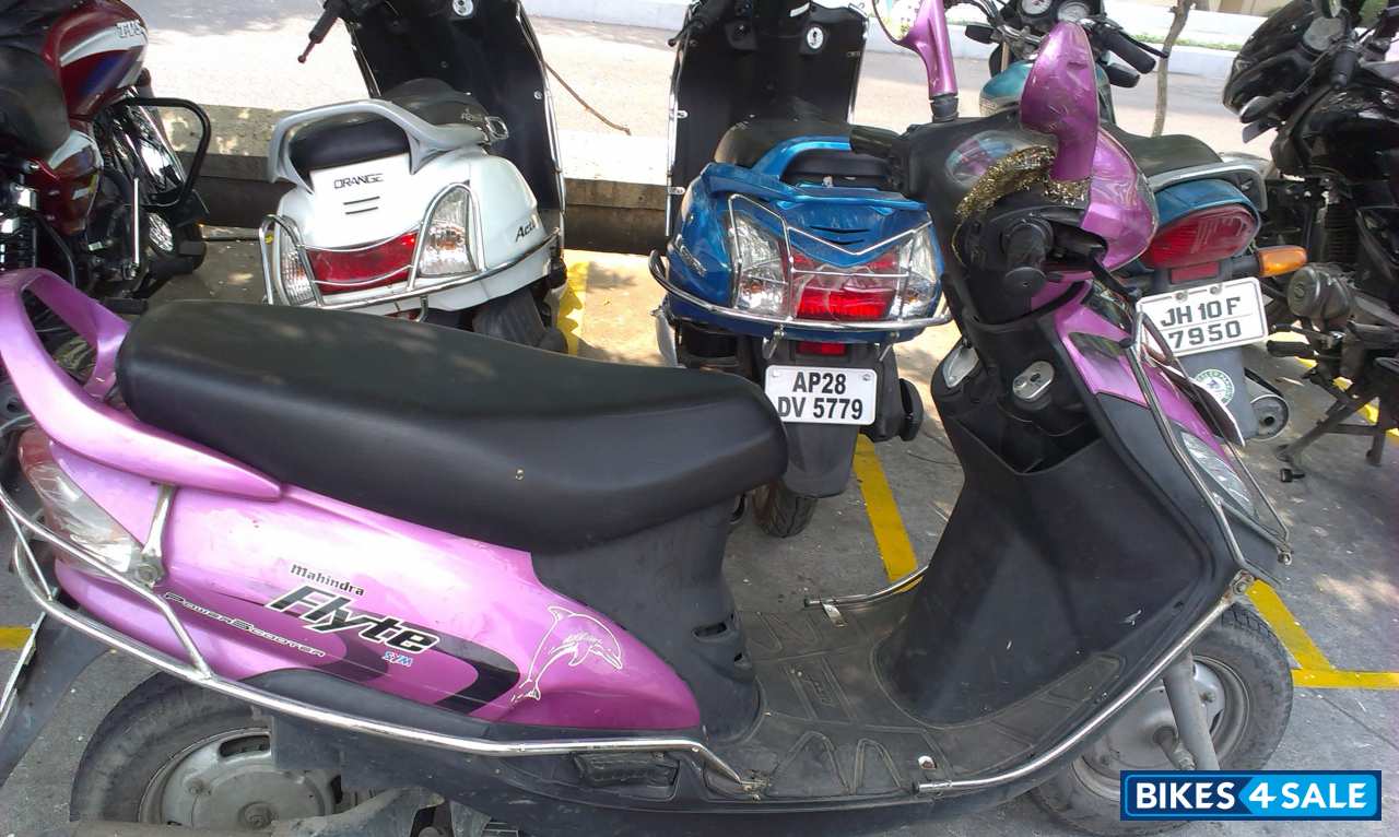 Lavender Groove Mahindra Flyte