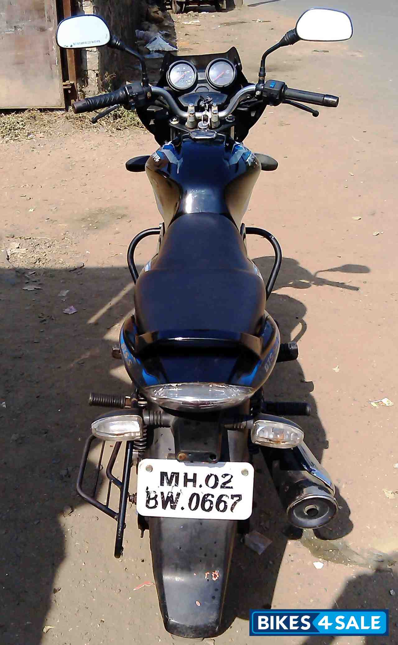 Black & Blue Bajaj Discover 100 DTS-Si