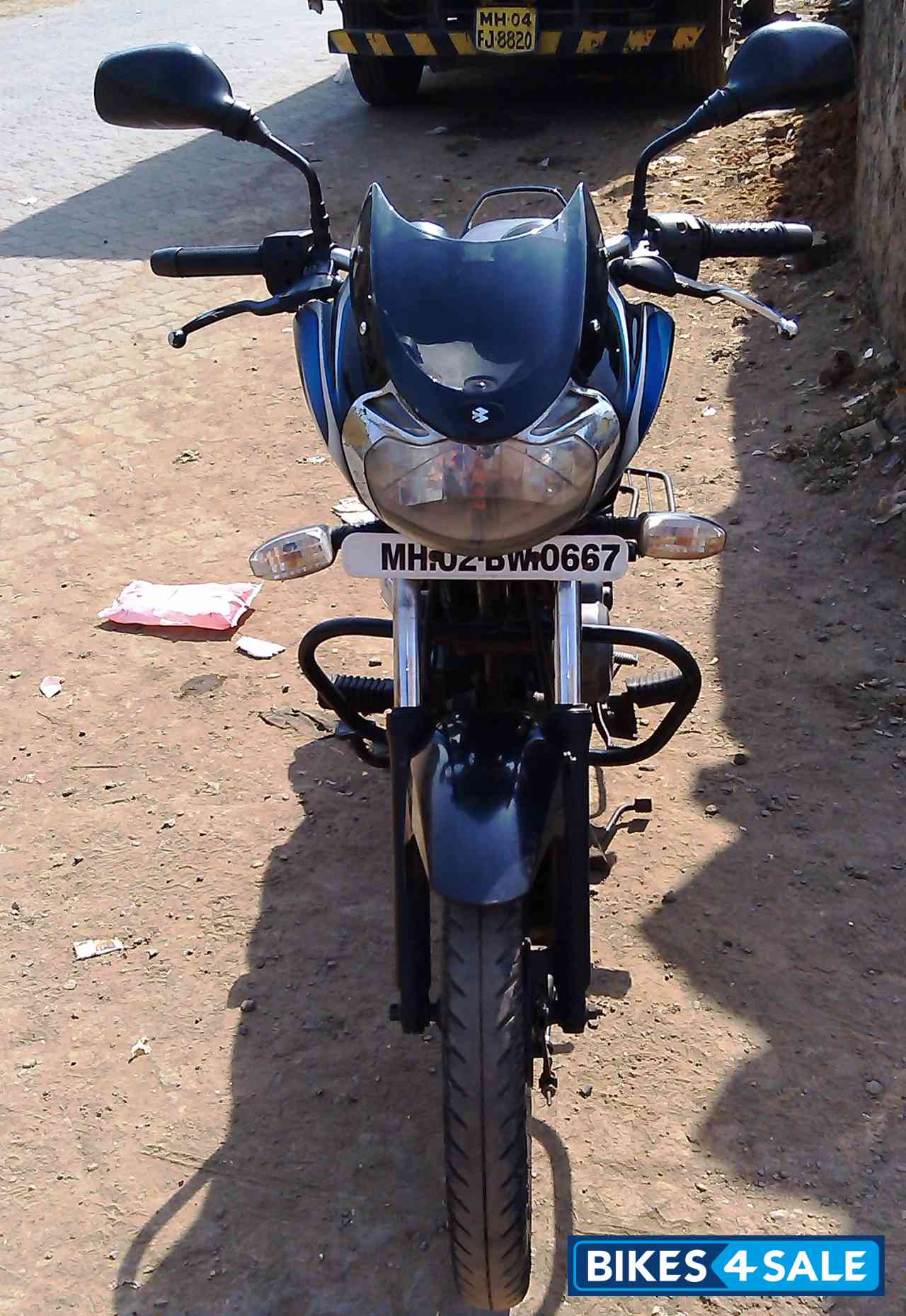 Black & Blue Bajaj Discover 100 DTS-Si