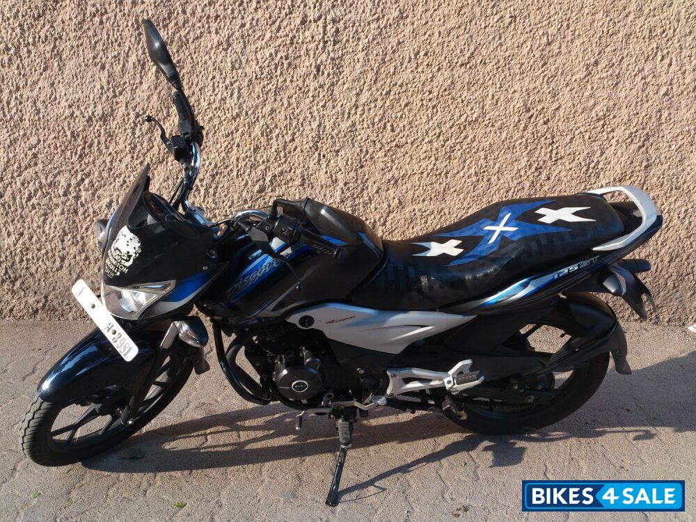 Black And Blue Bajaj Discover 125 ST