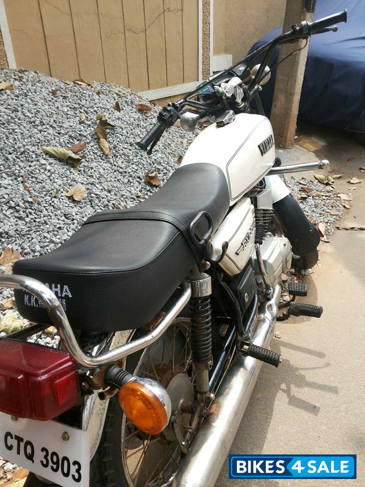 Used Yamaha Rx 100 For Sale In Bangalore Id 109531 White Colour