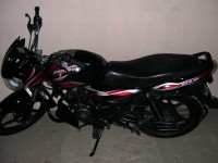 Black Bajaj Discover 100 DTS-Si