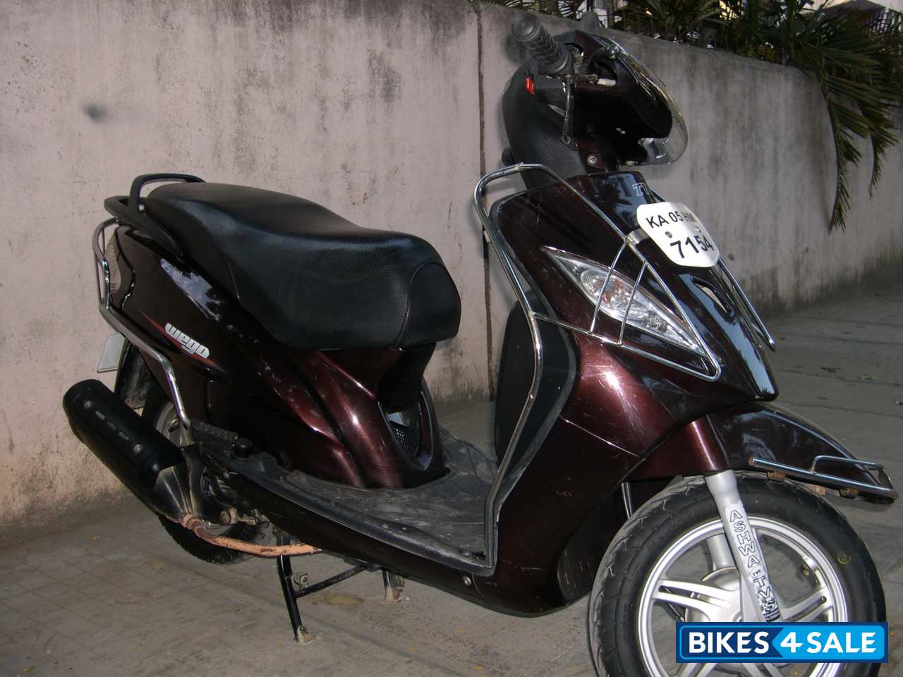 Brown TVS Wego