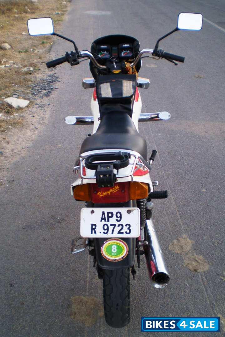 White Yamaha RXZ