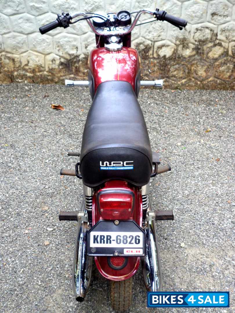 Red Ideal Jawa Yezdi CL II