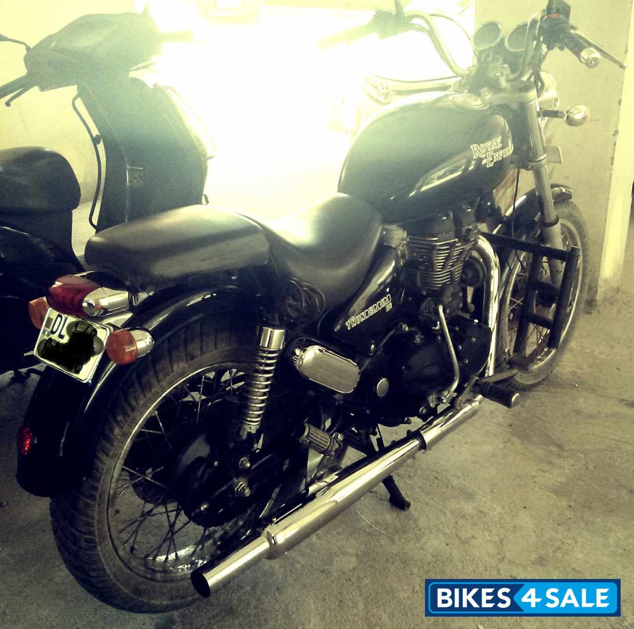 Black Royal Enfield Thunderbird TwinSpark 350 Black Royal Enfield Thunderbird TwinSpark 350