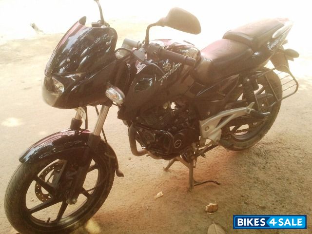 Black Bajaj Pulsar 180 DTSi Black Bajaj Pulsar 180 DTSi