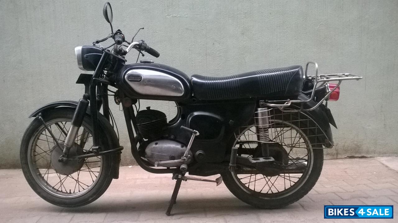 Used 1982 Model Yamaha Rajdoot For Sale In Coimbatore Id 111810