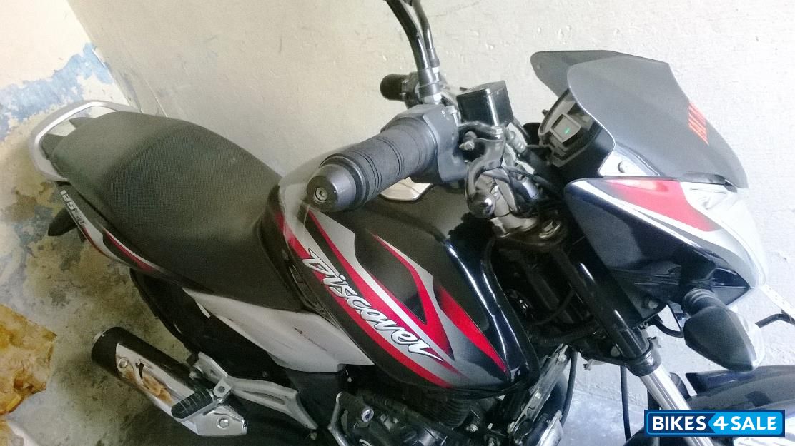 Black Red Bajaj Discover 125 ST