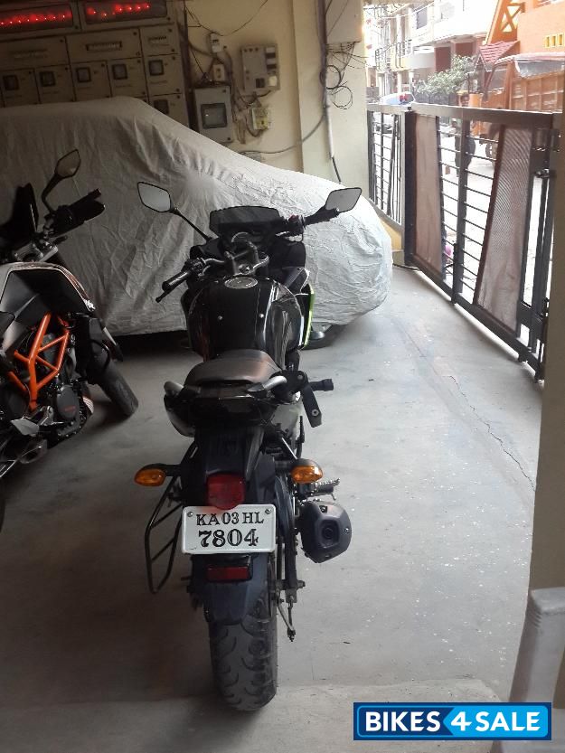 Green Black Yamaha Fazer