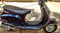 Blue Vespa LX 125