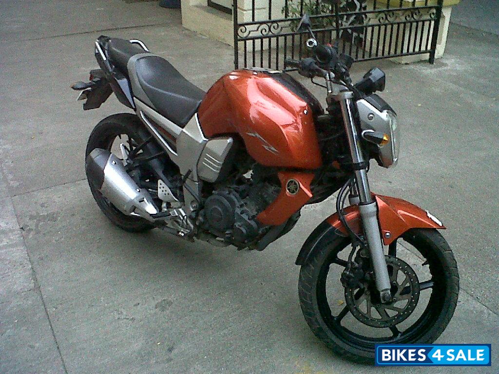 Orange Yamaha FZ16