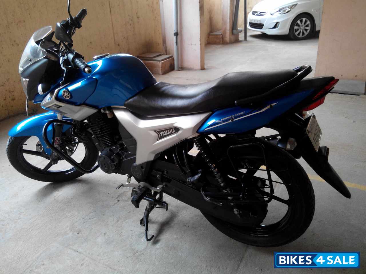 Blue Yamaha SZ-R Blue Yamaha SZ-R