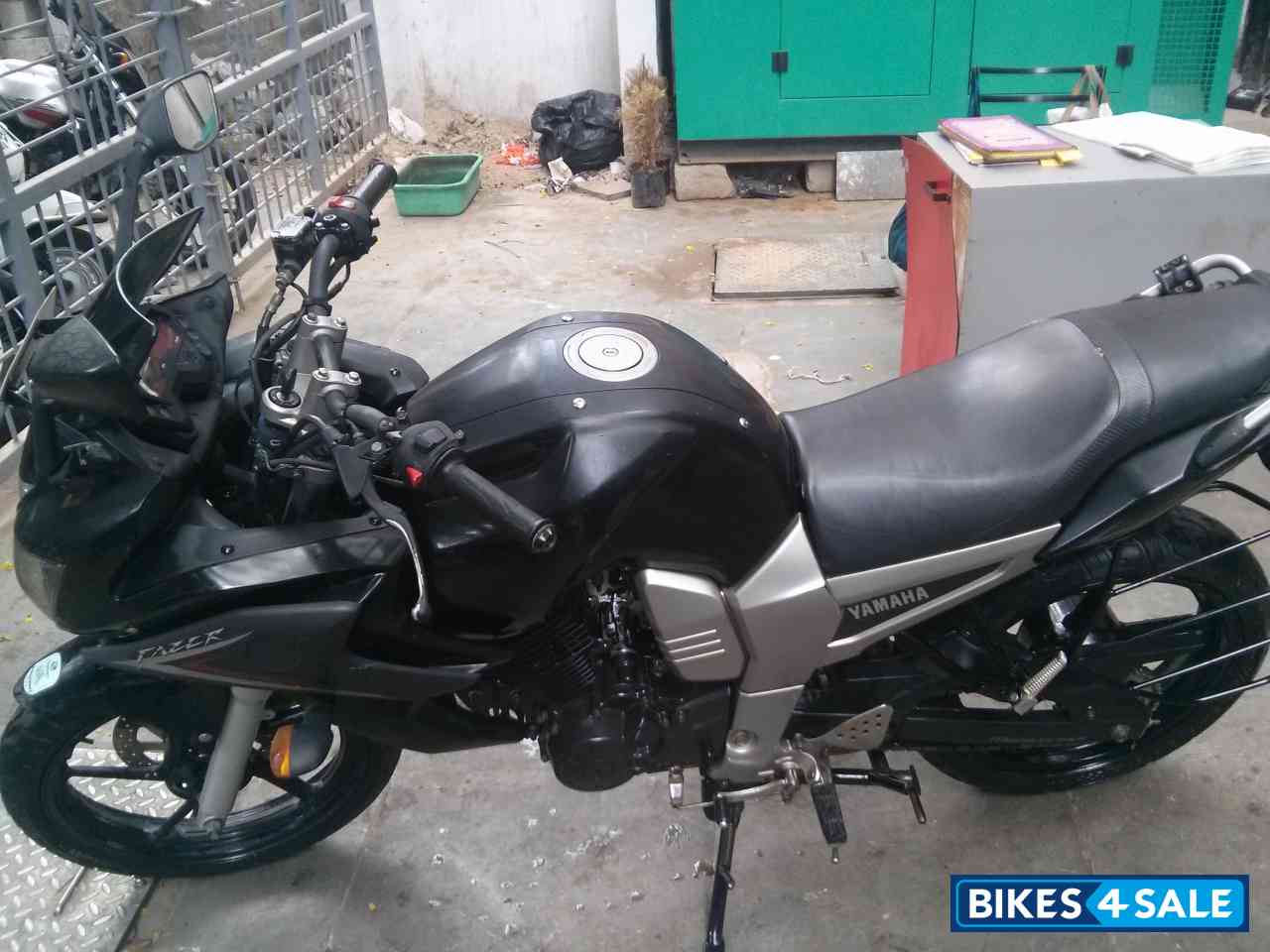 Black Yamaha Fazer