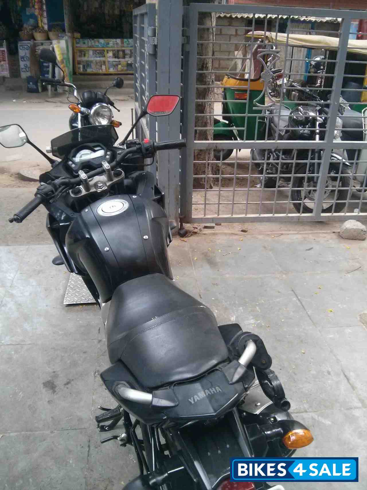 Black Yamaha Fazer