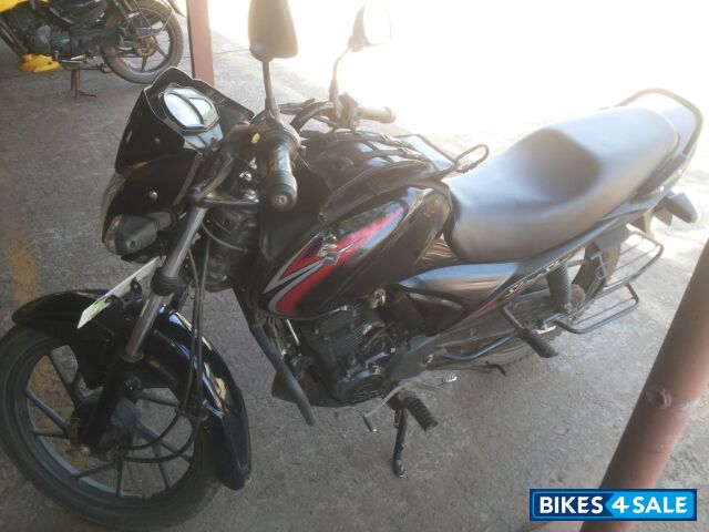 Black Suzuki SlingShot Plus