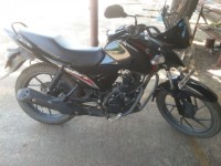 Black Suzuki SlingShot Plus