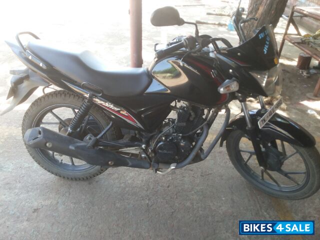 Black Suzuki SlingShot Plus