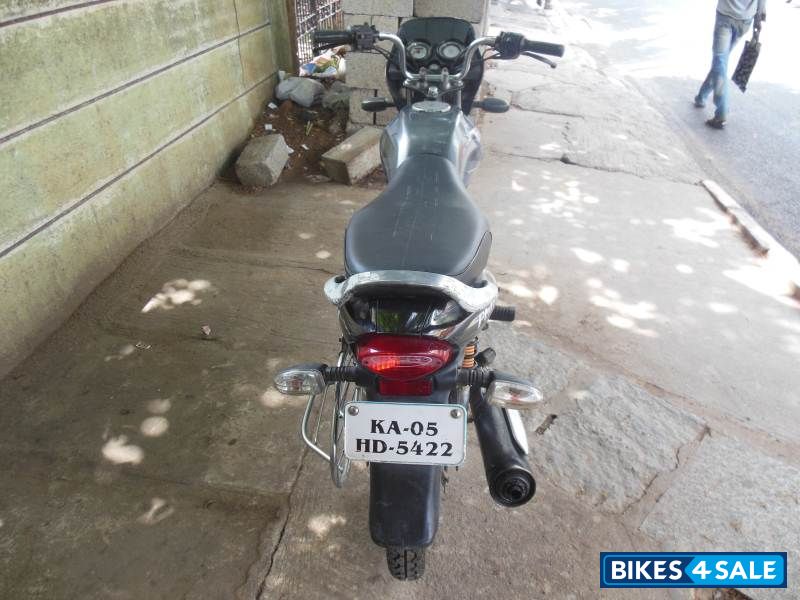 Gray Bajaj Platina 100 Gray Bajaj Platina 100