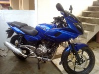 Blue Bajaj Pulsar 220 DTSi