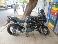 Black Yamaha FZ16