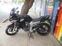 Black Yamaha FZ16