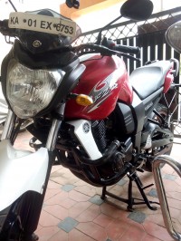 Red And White Yamaha FZ-S