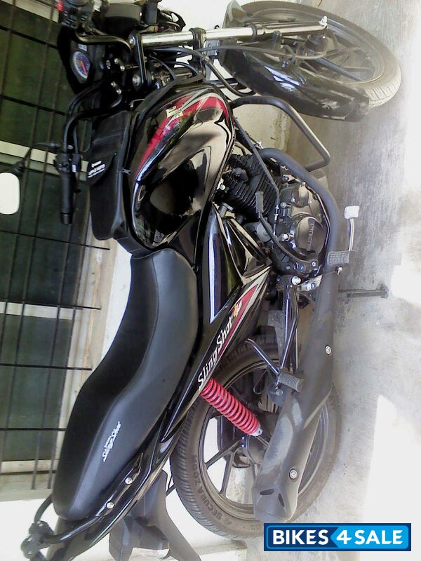 Black Suzuki SlingShot