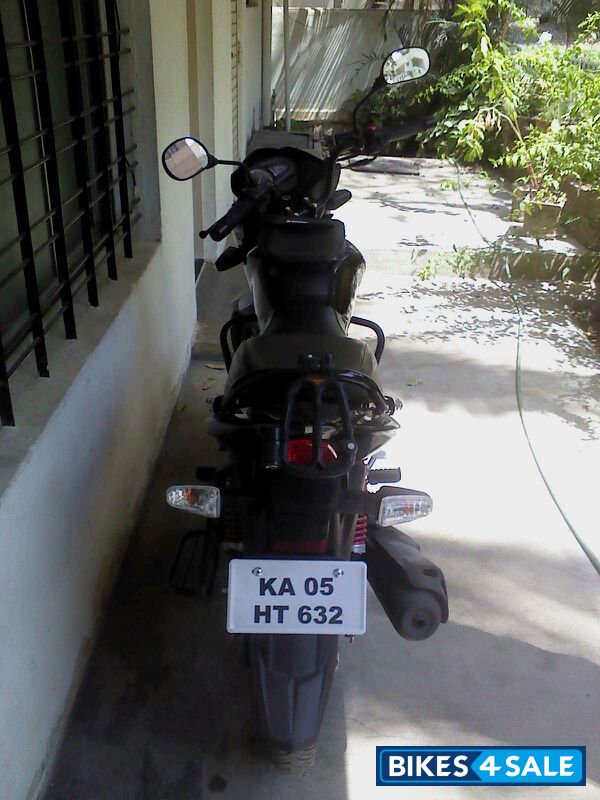 Black Suzuki SlingShot Black Suzuki SlingShot