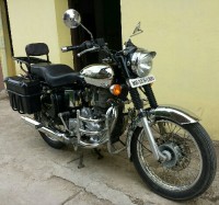Black Royal Enfield Bullet Machismo A500