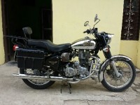 Black Royal Enfield Bullet Machismo A500