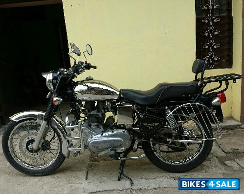 Black Royal Enfield Bullet Machismo A500