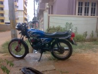 Blue Yamaha RX 100
